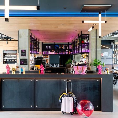 Moxy Utrecht Hotel Kültér fotó