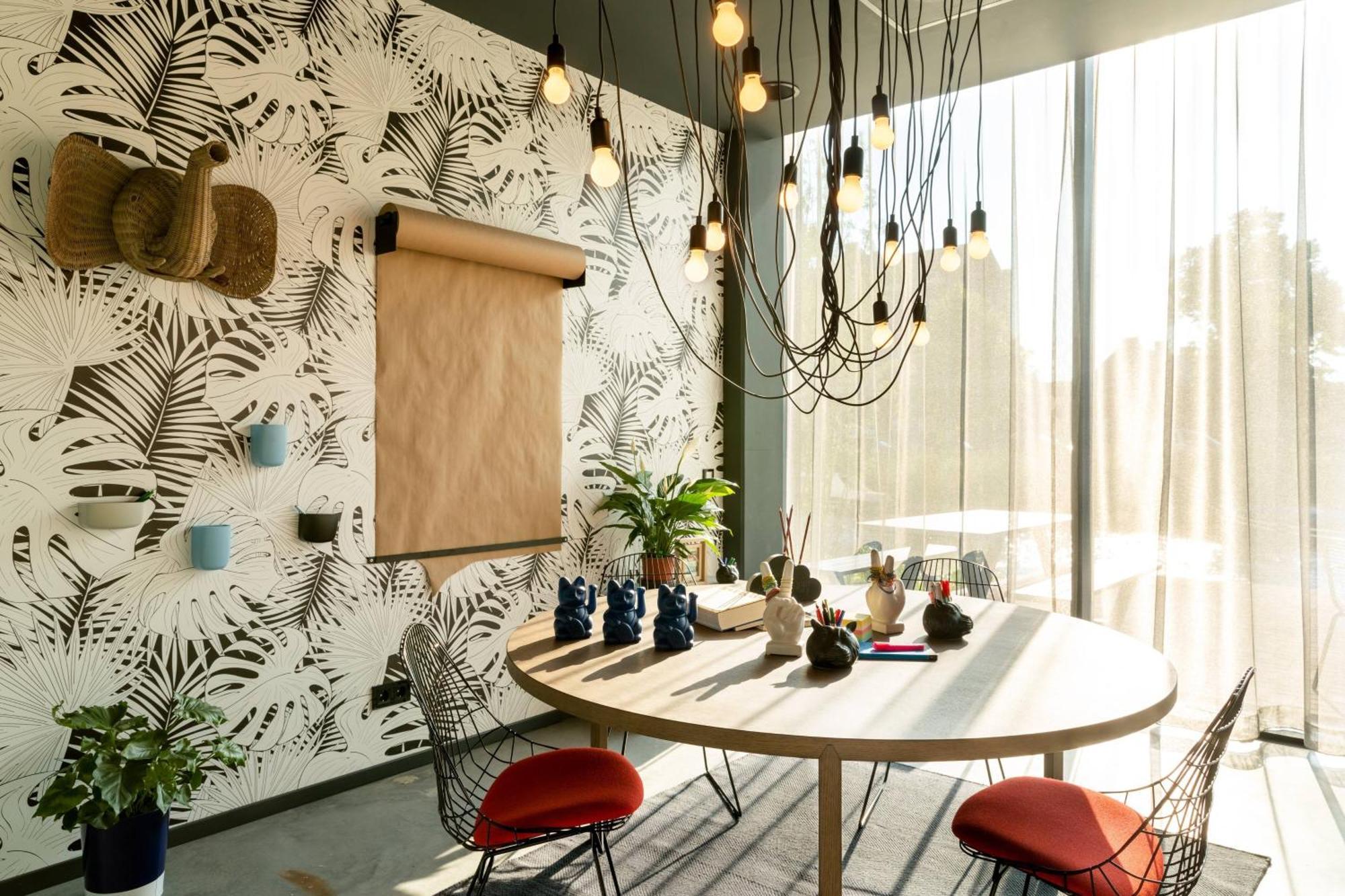 Moxy Utrecht Hotel Kültér fotó