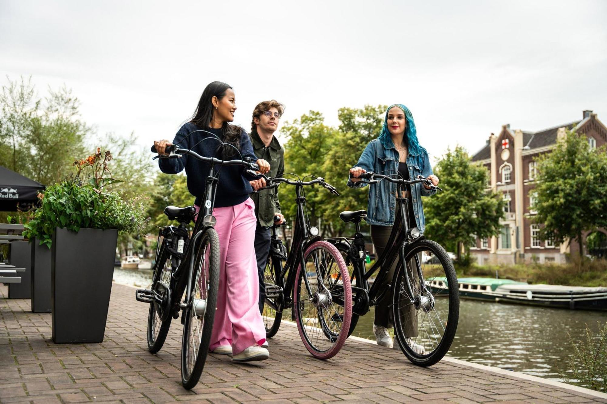 Moxy Utrecht Hotel Kültér fotó
